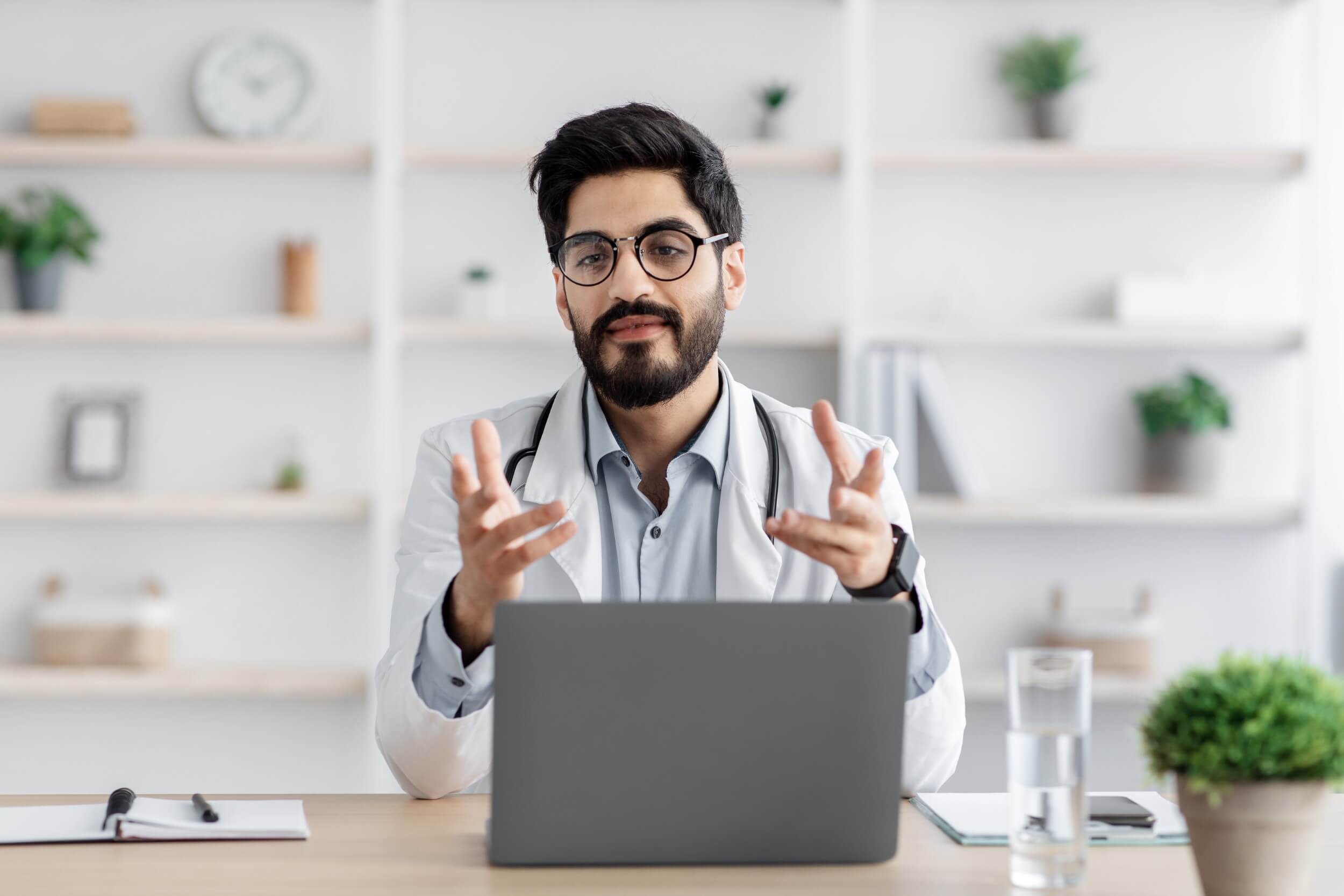 video-call-consulting-with-doctor-private-clinic-2021-09-02-19-31-09-utc-Custom.jpeg